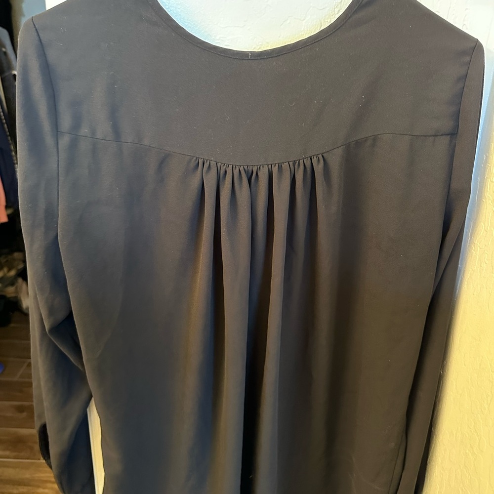 Dress blouse - Picture 2 of 2